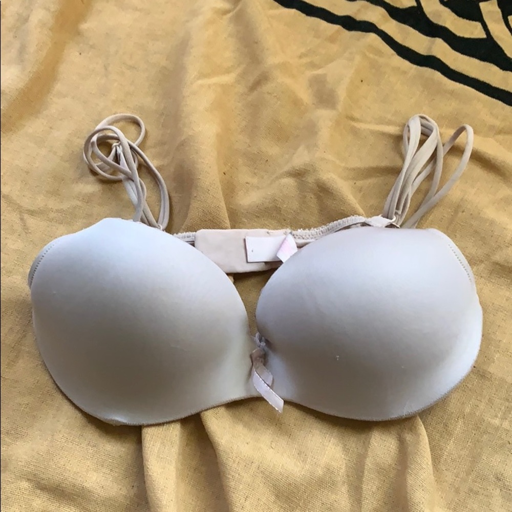 Victoria’s Secret Nude Wire Bra